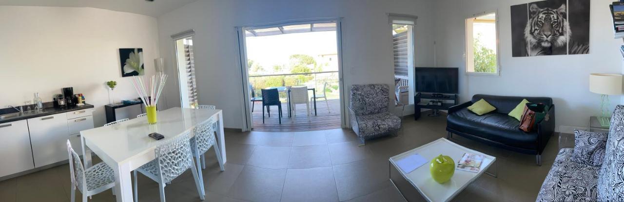 Appartement La corse les pieds dans l'eau à Pinarellu Extérieur photo